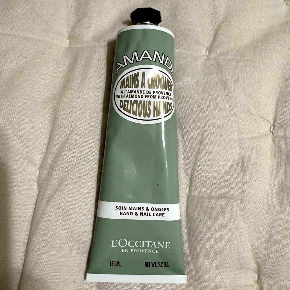 L’OCCITANE Almond Hand Cream – 5.2 oz
Unused • No Box • Smoke-Free Home 🌿🏡